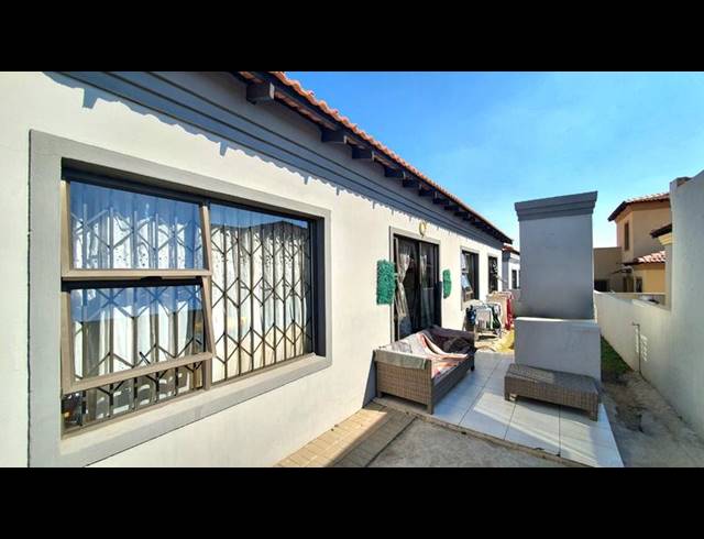 3 BEDROOM HOUSE FOR SALE IN SAGEWOOD